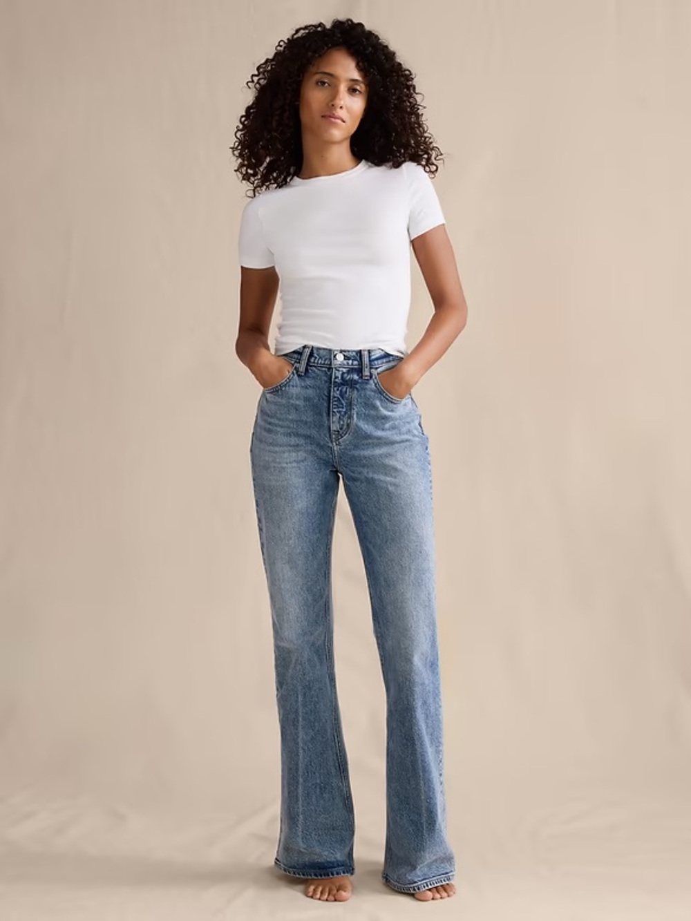 Banana Republic High Rise Bootcut in Light Wash, Sz. 25